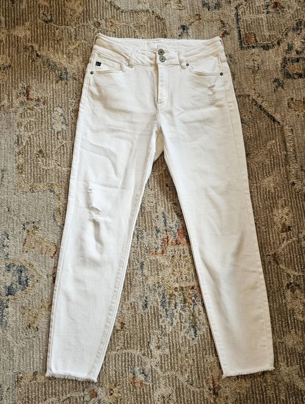 Kancan Distressed Ankle Jeans Sz 29 Witb !28" Inseam, Like New!